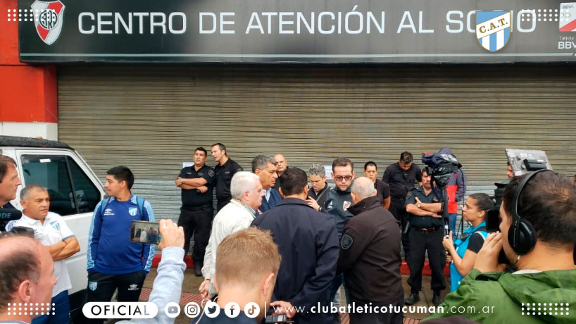 River-Atletico Tucuman clash suspended after hosts refuse to open stadium amid coronavirus outbreak - Bóng Đá