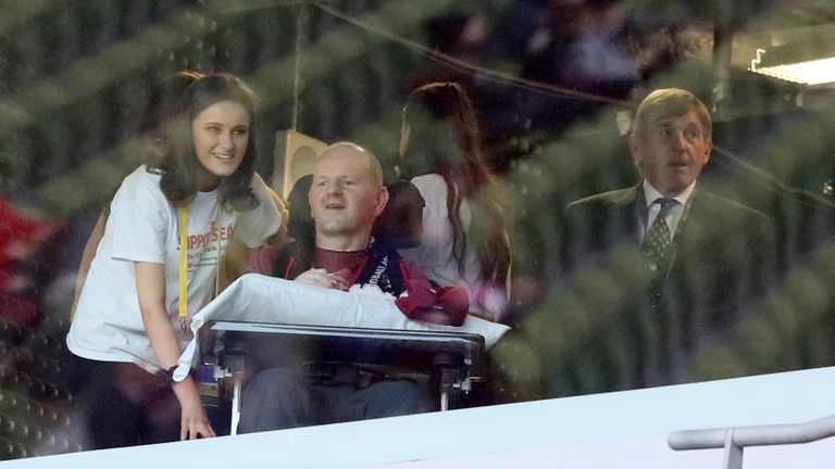 Sean Cox đã trở lại sân Anfield.