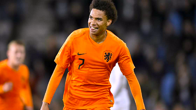 De Jong, Kluivert và những cầu thủ được Koeman cho ra mắt tuyển Hà Lan - Bóng Đá