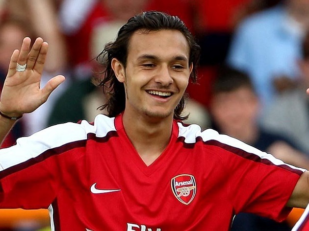 Nacer Barazite khi còn ở Arsenal.