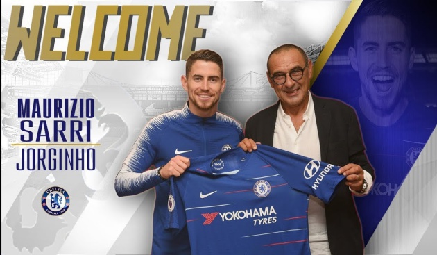 Sarri và Jorginho là 2 người của Napoli đến với Chelsea mùa hè này.