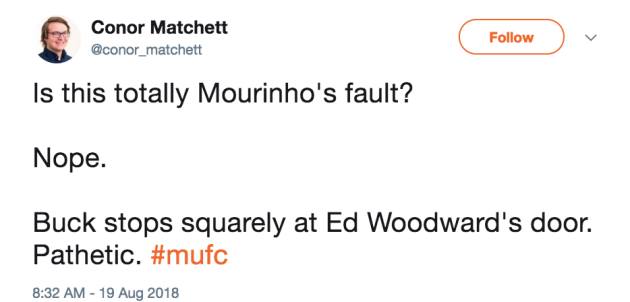 Sau Mourinho, đến lượt Ed Woodward bị CĐV Man Utd 'tổng sỉ vả' - Bóng Đá