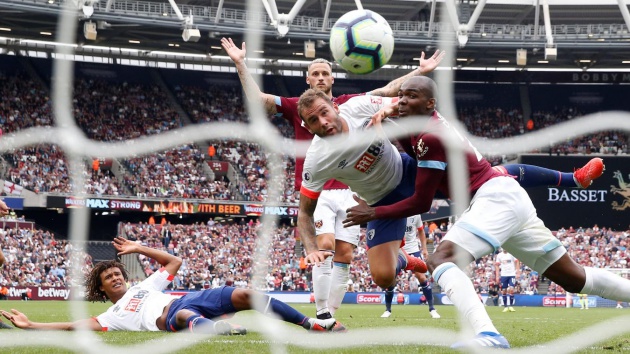 THỐNG KÊ trước vòng 3 NHA: Cơn ác mộng của 'Gà trống' - Bóng Đá