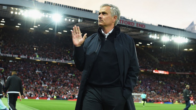 Man Utd CHÍNH THỨC đưa ra quyết định về Mourinho và Zidane - Bóng Đá
