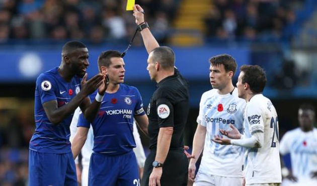 Rudiger nói về pha ăn vạ: