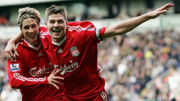 Liverpool sống nhờ vào cặp đôi huyền thoại này nhưng cuối cùng vẫn chịu thua Man Utd quá già dơ.