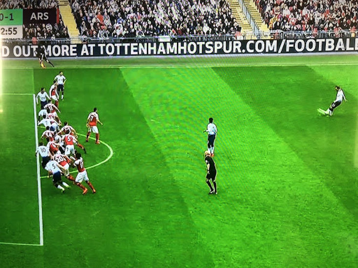 Fan Arsenal dậy sóng vì đội nhà bị 