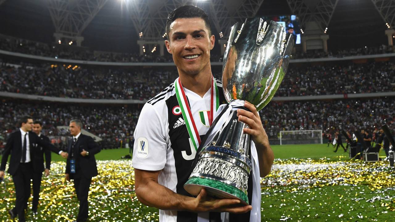 Juventus chưa thể lên ngôi ở Champions League, nhưng danh hiệu Serie A thứ 7 liên tiếp cũng rất tuyệt vời.