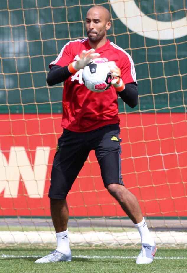 Thủ môn dự bị thứ hai - Lee Grant.