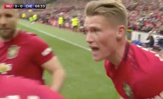 Scott McTominay shouted 'We go again!' in Man Utd huddle after third goal vs Chelsea - Bóng Đá