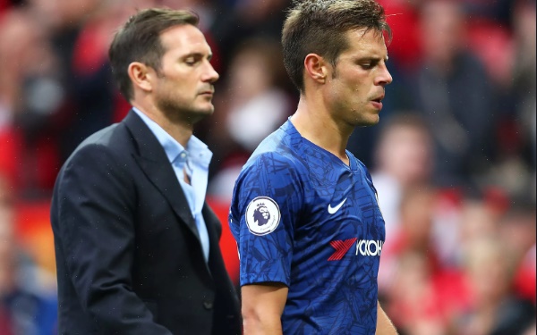 Chelsea tiễn Zappacosta, nhưng có đẩy Azpilicueta lên ghế dự bị? - Bóng Đá