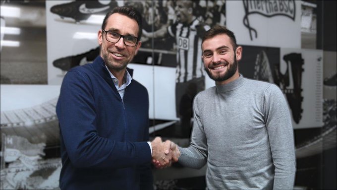 Tiền vệ phòng ngự Lucas Tousart rời Lyon gia nhập Hertha Berlin,