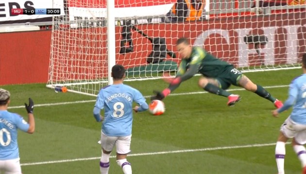 Ai mắc lỗi trong bàn thua đầu tiên của Man City? - Bóng Đá