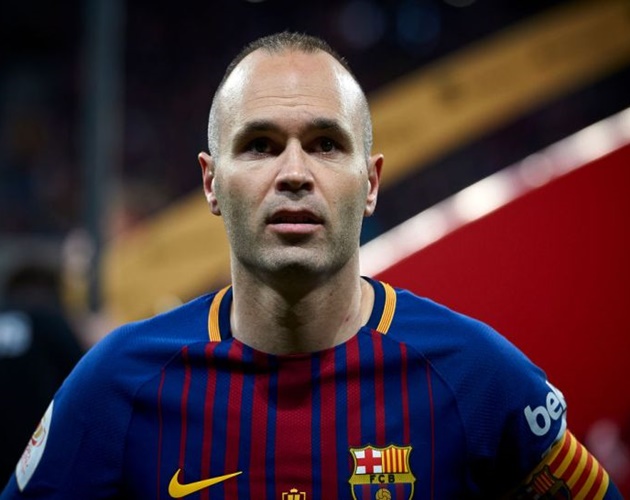 Vì Iniesta, đội tuyển Tây Ban Nha hoãn ngày công bố đội hình dự World Cup - Bóng Đá