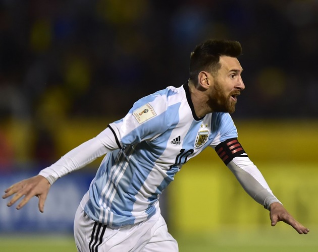 'Tôi chẳng màn việc đổi áo với Messi' - Bóng Đá