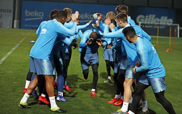 Barca tập - Bóng Đá
