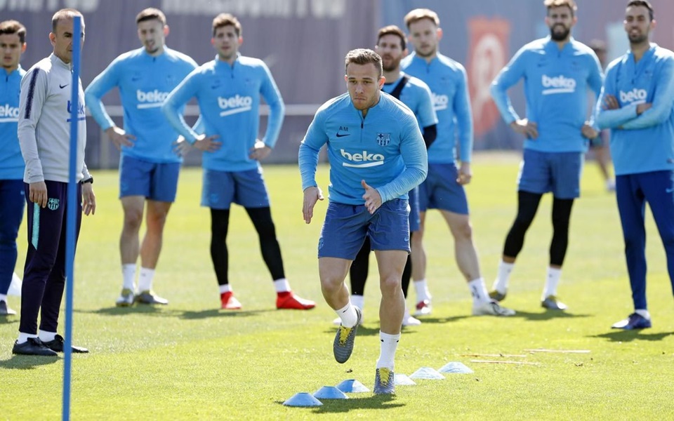 Barca tập - Bóng Đá