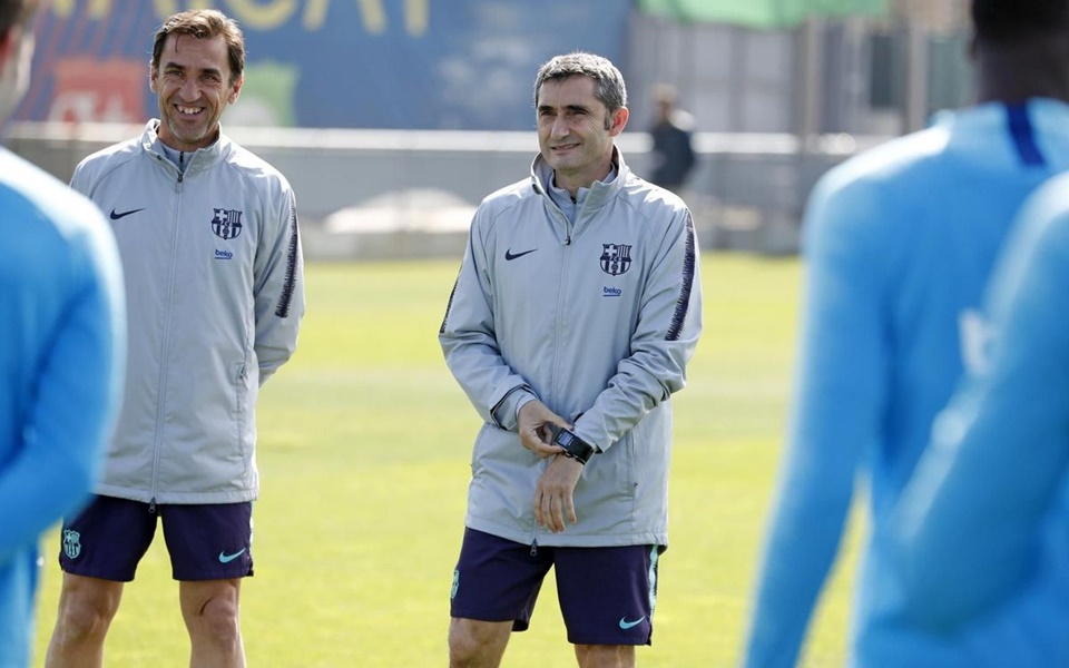 Barca tập - Bóng Đá