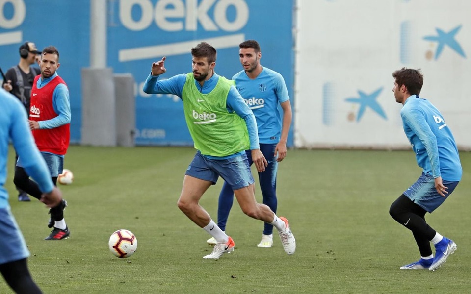 Barca tập - Bóng Đá