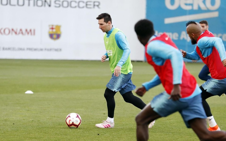 Barca tập - Bóng Đá