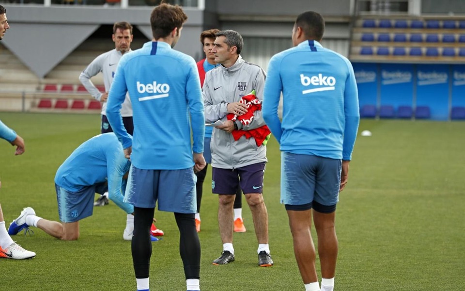 Barca tập - Bóng Đá