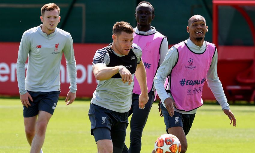 Liverpool tập - Bóng Đá