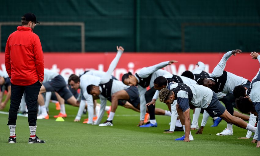 Liverpool tập - Bóng Đá
