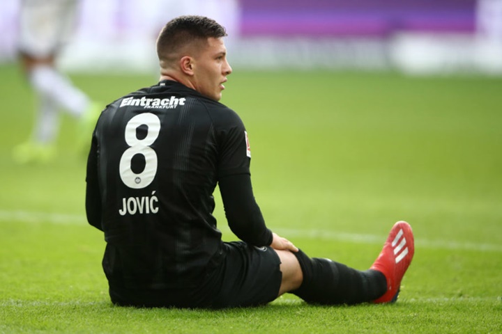 10 - Bóng Đá