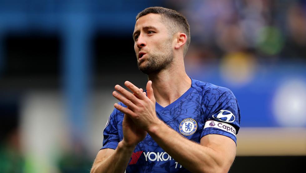 Gary Cahill cũng đã chia tay Chelsea và hiện được cho rằng có liên hệ với Aston Villa.