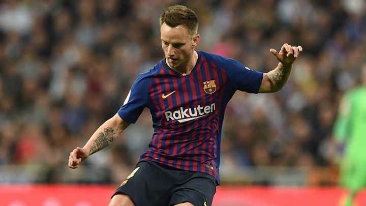 Ông lớn Paris từng vô cùng hứng thú với Rakitic ở kỳ chuyển nhượng hè 2018 và giờ đây, Barca muốn chiều ý PSG để đưa trụ cột trở lại CLB.