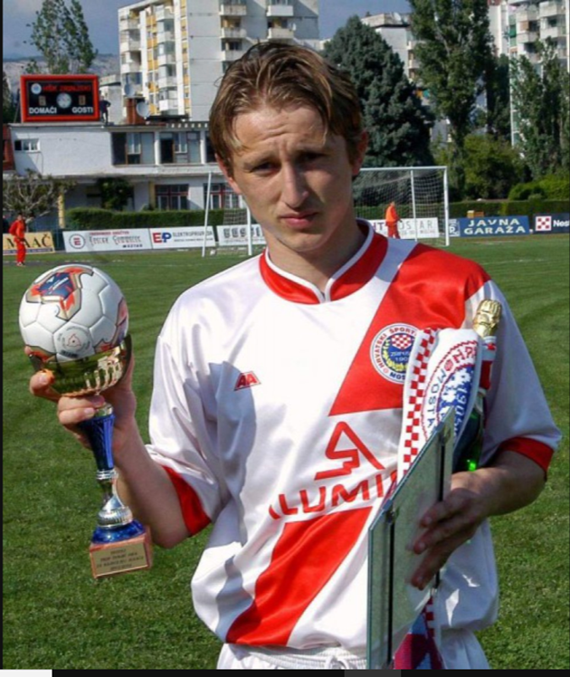 Trong khi đó, tiền vệ hàng đầu của Los Blancos, Luka Modric khởi nghiệp ở HŠK Zrinjski Mostar từ 2003-2004.