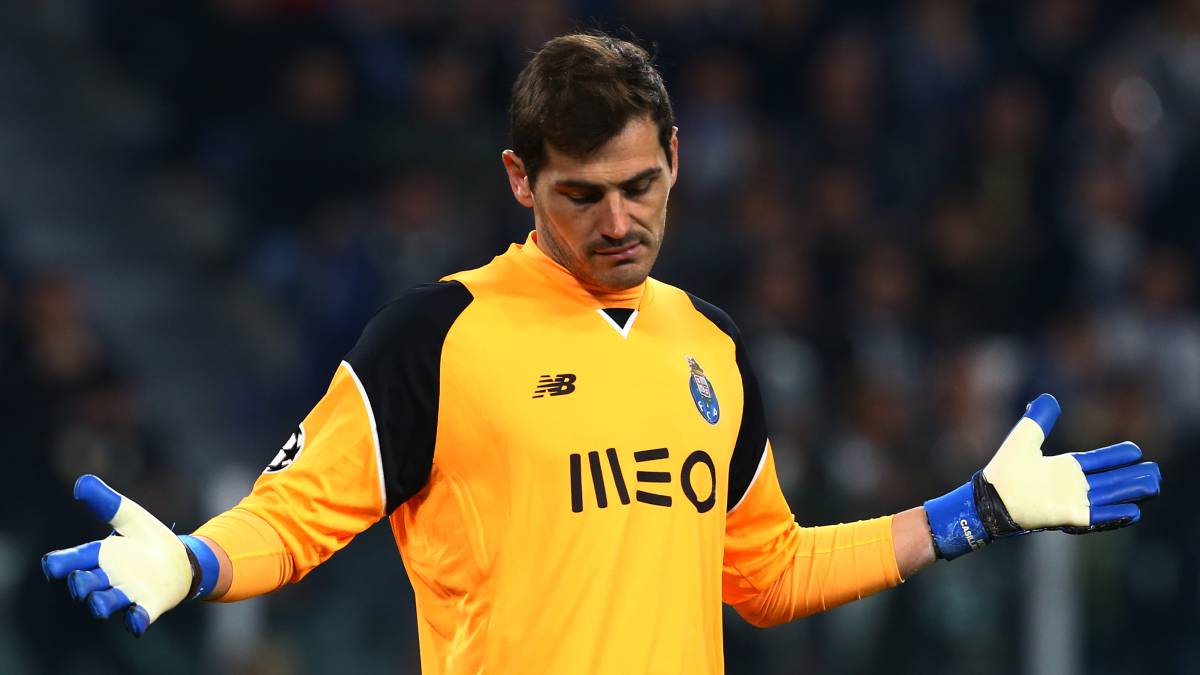 Iker Casillas và những giọt nước mắt sau ánh hào quang - Bóng Đá