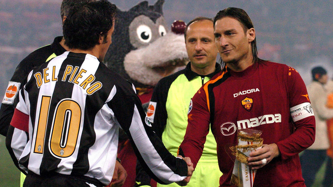 Hai đội trưởng huyền thoại Del Piero và Totti