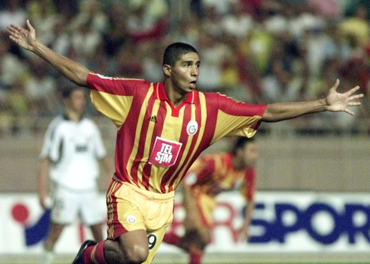 Mario Jardel đoạt danh hiệu giày vàng 2 lần vào mùa 1998/99 và mùa 2001/02.