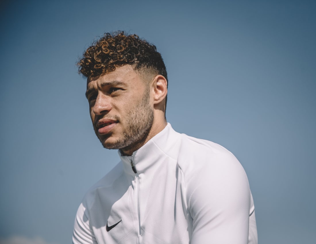 Oxlade-Chamberlain: Cậu ấm ôm giấc mơ huyền thoại - Bóng Đá