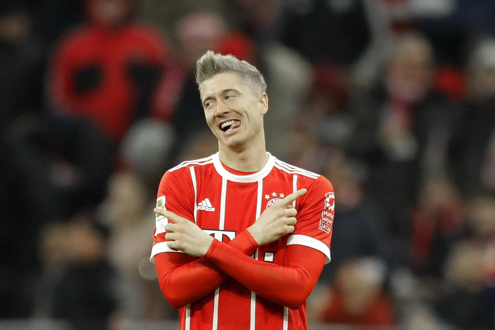 Lewy vẫn thể hiện phong độ đáng nẻ tại Bayern.