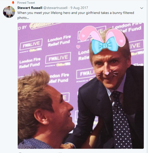 Hình ảnh đáng yêu của Giáo sư Wenger.