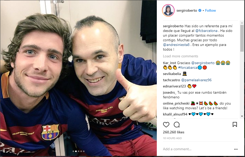 Các đồng đội sống trong thương nhớ cùng Iniesta - Bóng Đá