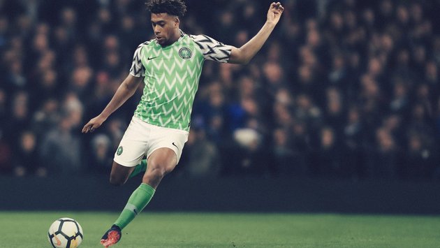 Chưa đá World Cup, áo đấu của tuyển Nigeria đã 'đắt như tôm tươi'  - Bóng Đá