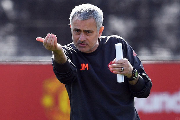 5 lý do khiến Mourinho nên 'đào thoát' khỏi Man United ngay và luôn - Bóng Đá