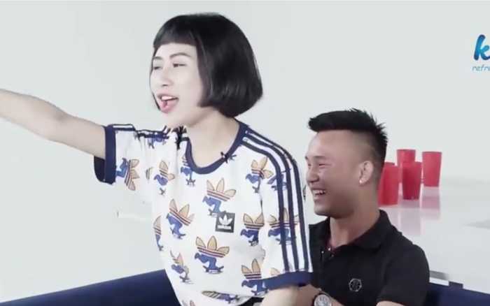 Cầu thủ U19 Việt Nam khiến fan đỏ mặt vì... 'cảnh nóng' - Bóng Đá