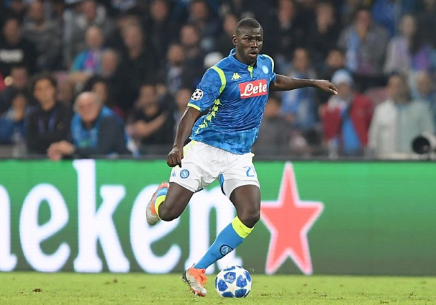 Koulibaly là ưu tiên hàng đầu cho vị trí trung vệ của Man Utd.