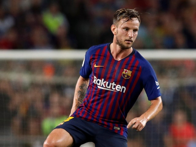 Man Utd sẽ không phải đãi ngộ Rakitic quá lớn.