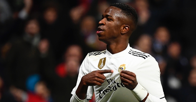 Vinicius hopes to return to Zidane's starting line-up against Villarreal - Bóng Đá