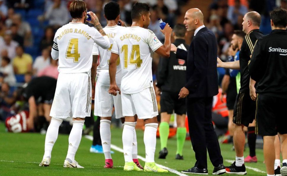 Real bùng nổ trở lại, Zidane đã thoát khỏi vực sâu? - Bóng Đá