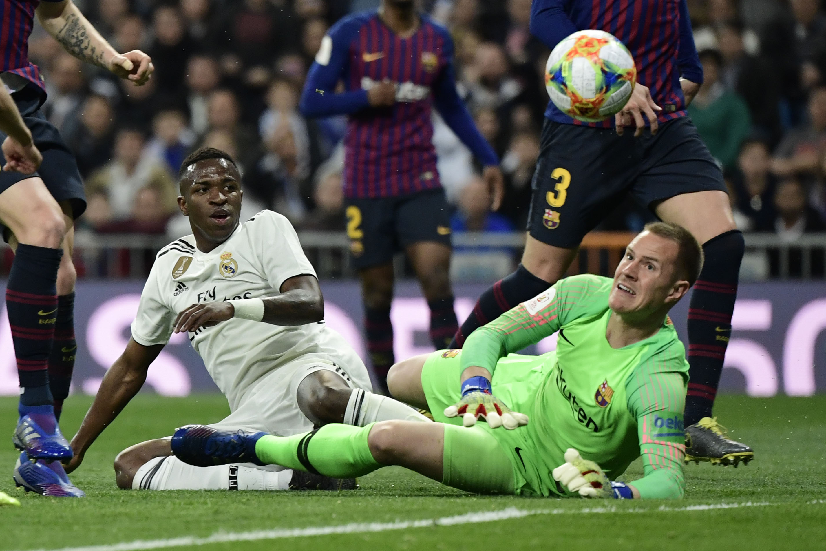 'In football you never know what's going to happen': Barcelona keeper Marc-Andre Ter Stegen remains coy on his future - Bóng Đá