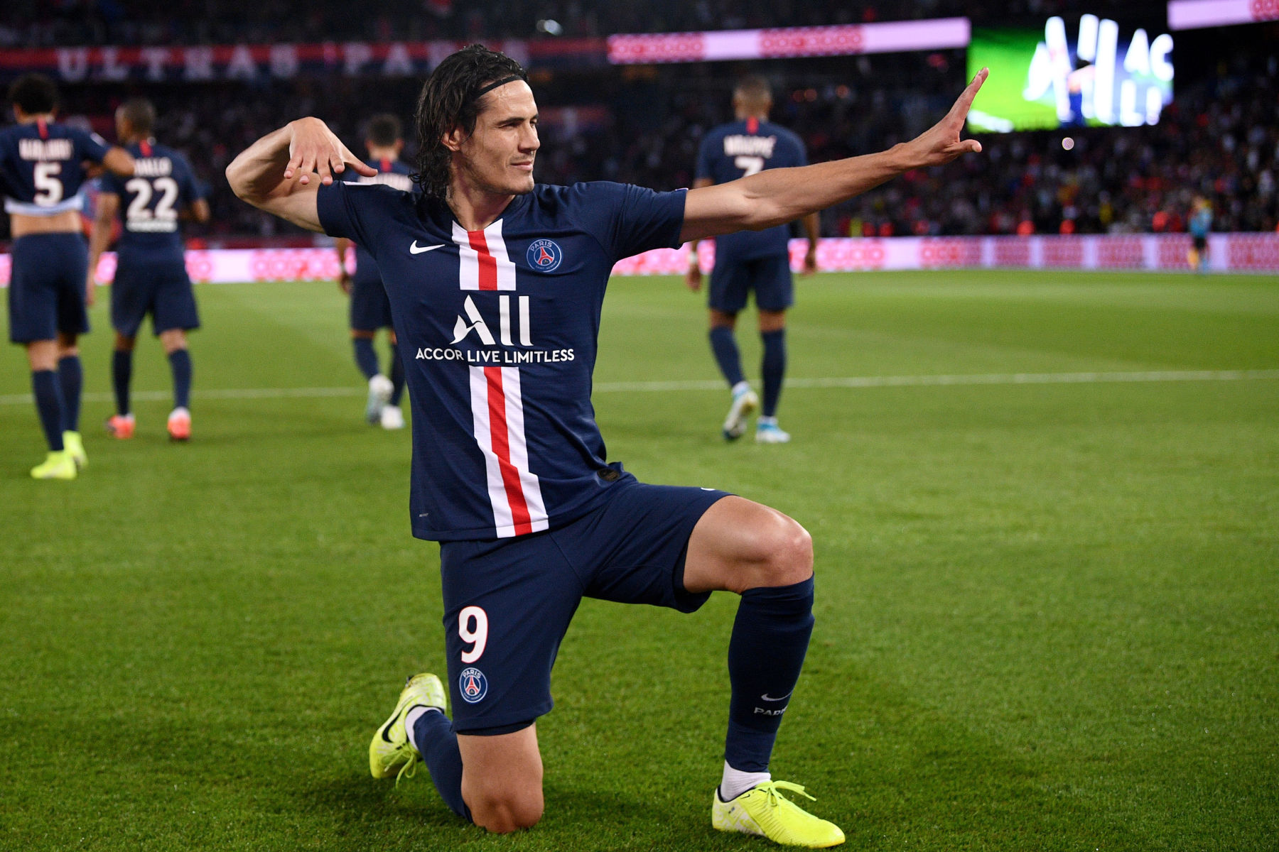 Atletico mua Cavani - Bóng Đá