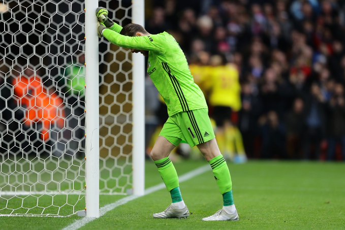 Chuyện gì đang xảy ra với De Gea?