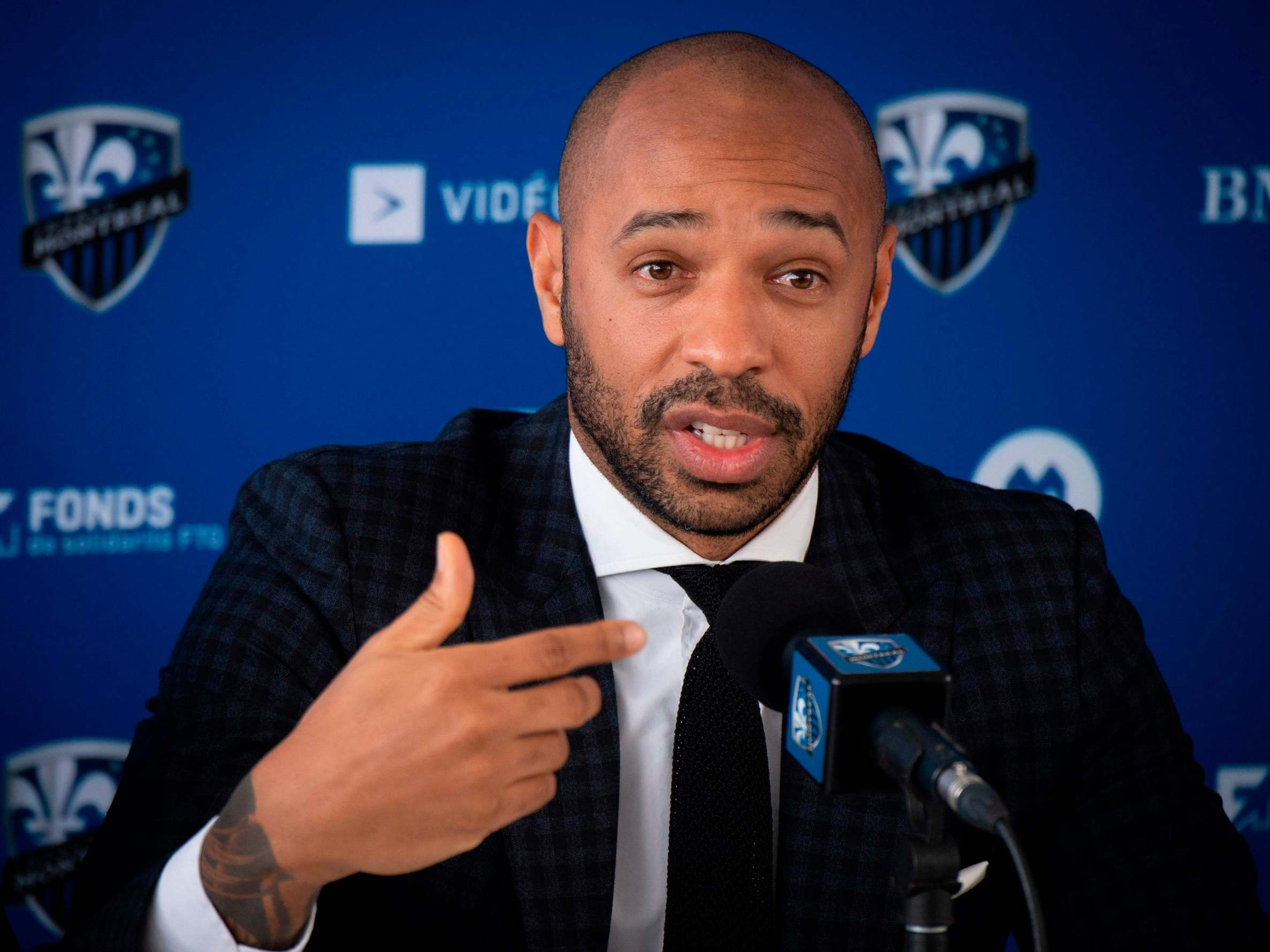 Barcelona considering Thierry Henry as option to replace Ernesto Valverde - report - Bóng Đá