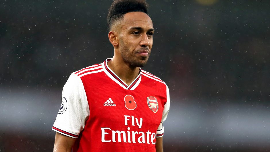 Arsenal financial squeeze opens door for Barcelona to launch Pierre-Emerick Aubameyang bid - Bóng Đá